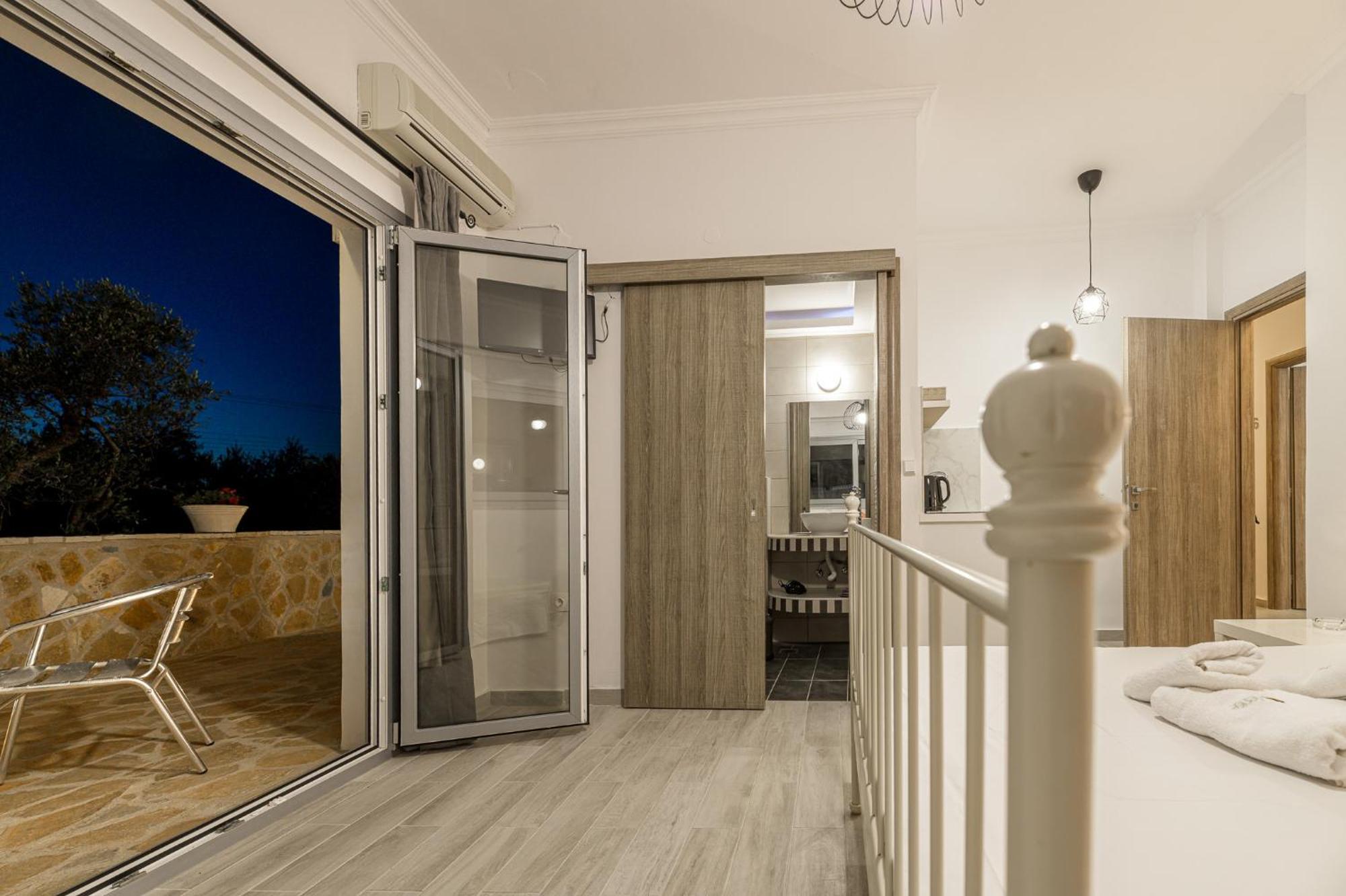 Denise Studios And Apartments Argassi Ngoại thất bức ảnh